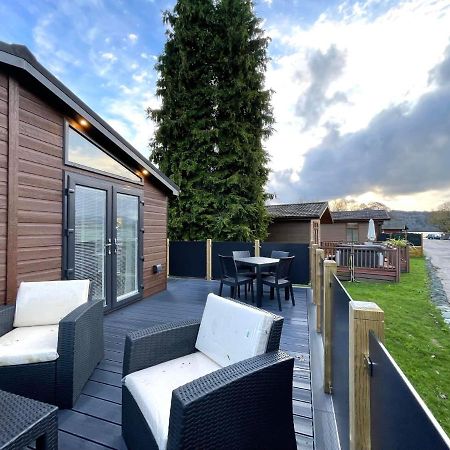 Thirlmere 4 Luxury Lodge At White Cross Bay ווינדרמר מראה חיצוני תמונה